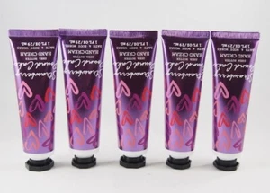 10 Bath Body Works corazón púrpura fresa libra pastel mantequilla de karité crema de manos 1 oz - Imagen 1 de 7