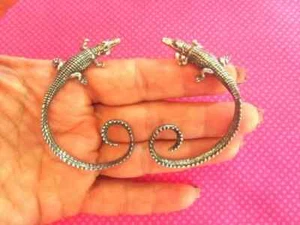 Alligator long silver earrings - Picture 1 of 3
