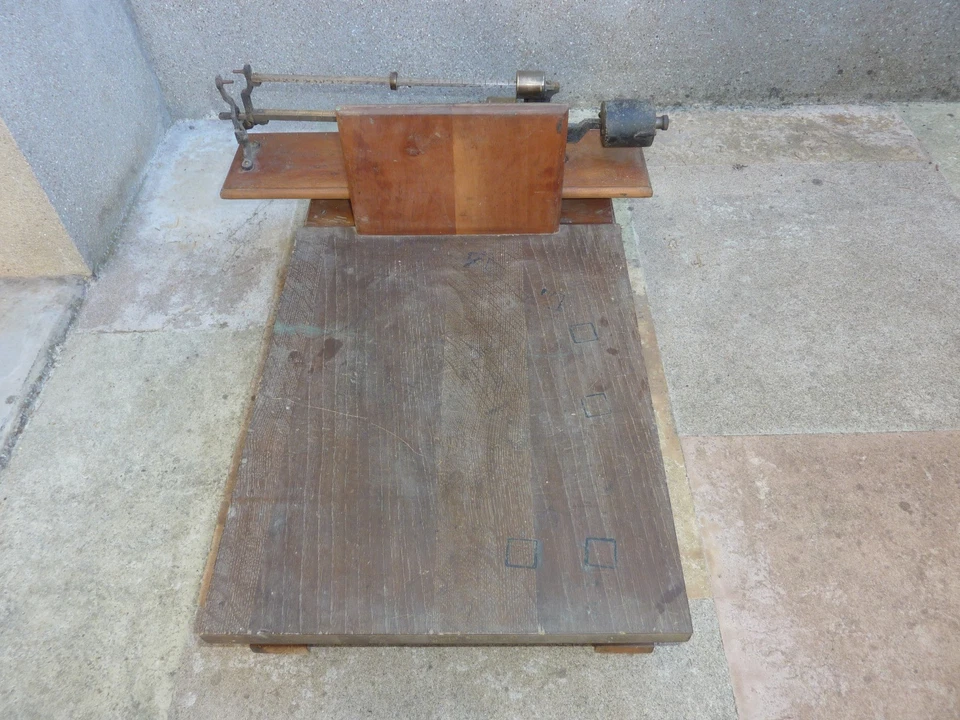 ancienne bascule de pesée - Photo 1/2