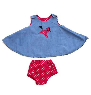 DE COLECCIÓN AÑOS 50 AZUL CHAMBRAY TOP APLIQUE PONY Y LUNARES ROJOS CORTO, DALL SMITH Foto 1 de 4