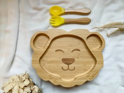Bambus Babyteller; Kindergeschirr mit Saugnapf, Besteck: Löwe Gelb - Bild 1 von 3