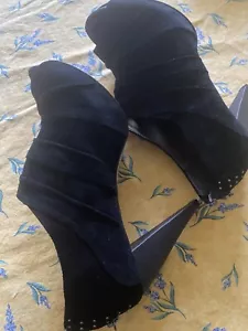 Libby Edelman Black Suede High Hill Shoes Size 8 - Picture 1 of 7