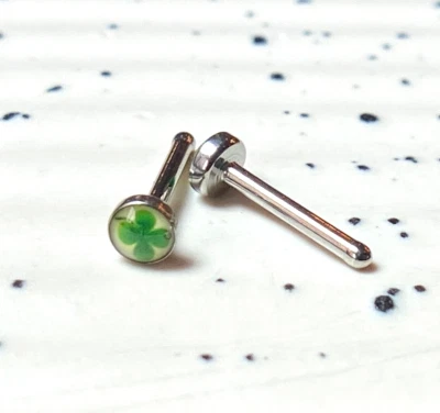 1 pieza Anillo Nariz Acero Cuatro Hojas Trébol Trébol Logo Hueso Tachuela 18g Joyería Corporal Foto 1 de 4
