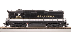 Broadway Limited Imports HO 7578 EMD GP30, Southern #2585 - Picture 1 of 6