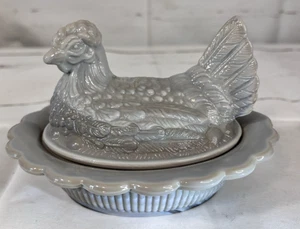 Mosser Glass Hen On Nest 6 1/2 in Grey Swirl White Slag Glass Chicken Candy Dish - Picture 1 of 18