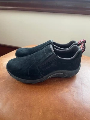 Tênis Merrell Jungle Moc infantil tamanho 1 M preto parte superior baixa impermeável slip-on - Imagem 1 de 4