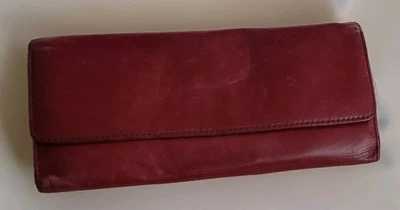 Cartera/cartera de mano HOBO International Marion de cuero borgoña triple pliegue Foto 1 de 4