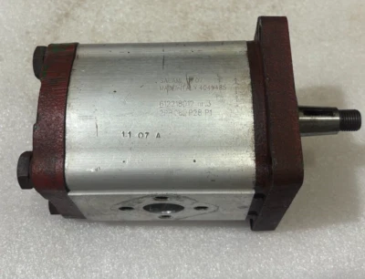 SALAMI 2PB26DP28P1 Gear Pump FAST SHIP BY FEDEX - Image 1 of 4