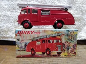 Vtg Meccano Dinky Toys Diecast 955 Fire Engine Truck w/Extending Ladder Orig Box - Picture 1 of 9