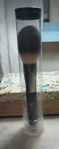 IT Cosmetics NUOVO Spazzola in polvere a sfera Heavenly Luxe n. 8 nuovo con scatola - Foto 1 di 1