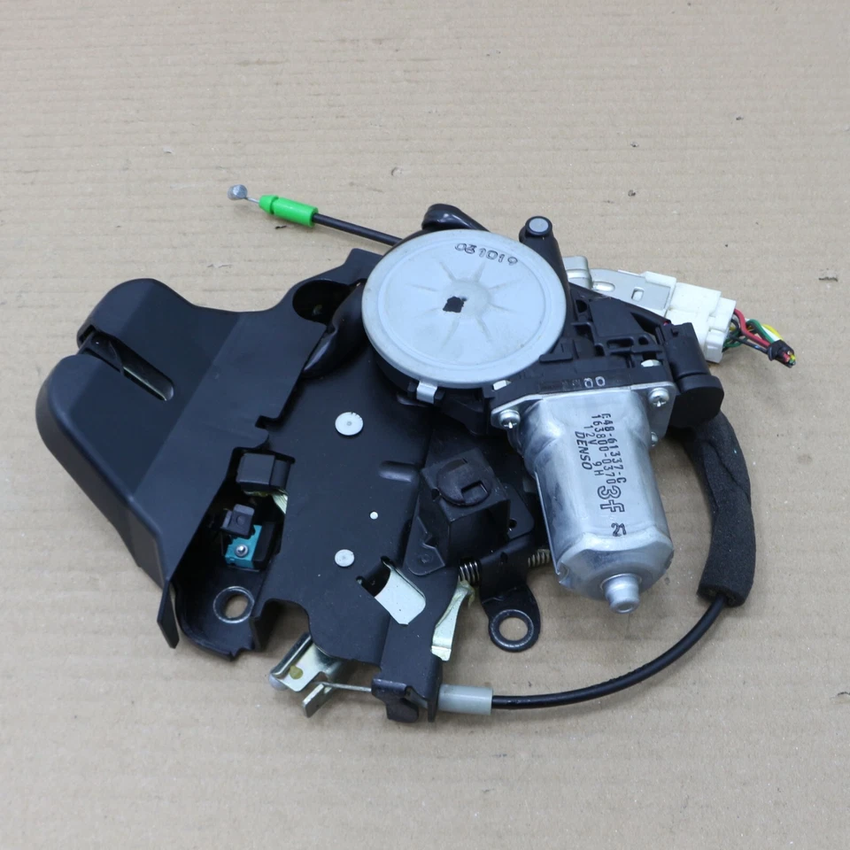 Motor actuador cerradura maletero puerta trasera OEM LEXUS LS460 2007-2012 646450-50040 Foto 1 de 4