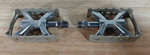 MKS Esprit 9/16" Flat Bicycle Pedals - Picture 1 of 17