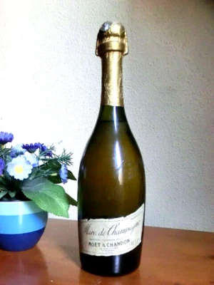 MOËT  &  CHANDON  -  Marc de  Champagne - 80s . - Bild 1 von 4