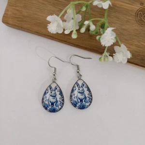 Blue Vintage Bunny Rabbit Dangle Earrings Silver Hooks Gift Jewellery AUS - Picture 1 of 5