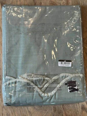 Cortina de ducha West Elm Ripple Celadon verde caja abierta Foto 1 de 3