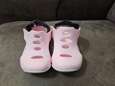 Talla 6C NUEVO Bebé/Niño Pequeño Nike Sunray Protect 3 Sandalias Rosa Negro DH9465-601 NUEVO CON ETIQUETAS Foto 1 de 4