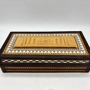 Vintage Trinket Box Taj Mahal Wood Carved Relief Inlaid Marquetry Jewelry 7" - Picture 1 of 9