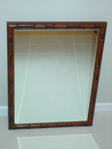 Espejo de pared biselado vintage de madera de cerezo de bambú sintético - Imagen 1 de 8