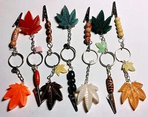 Weed Leaf key chains With Bonus Clip (6 Ct.) - Picture 1 of 9