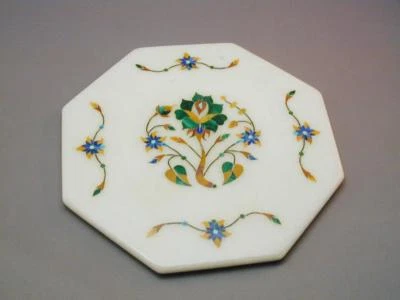 Soporte de placa octogonal vintage de mármol blanco Pierta Dura floral arabesco con incrustaciones Foto 1 de 4