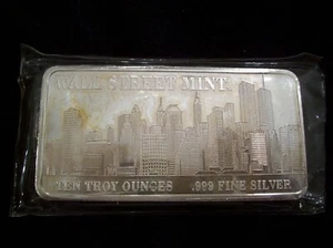 10 TROY OZ WALL STREET MINT BARREN / .999 FINE SILVER BAR / FEATURING TWIN TOWERS - Bild 1 von 2