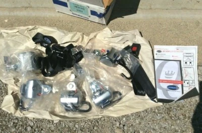 KIT DE RETRACTOR QSTRAINT QRT MAX L-TRACK COMBO RETENCIÓN DE SILLA DE RUEDAS REGAZO/HOMBRO Foto 1 de 4