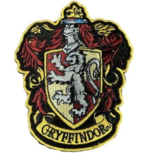 Wizarding World of Harry Potter Patch, Universal Studios New Iron On Patch - Picture 1 of 2