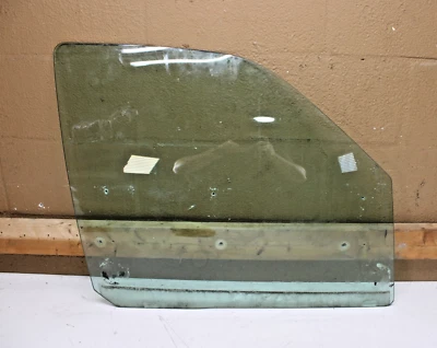07-17 LINCOLN NAVIGATOR FRONT RIGHT PASSENGER SIDE DOOR WINDOW GLASS OEM - Image 1 of 2