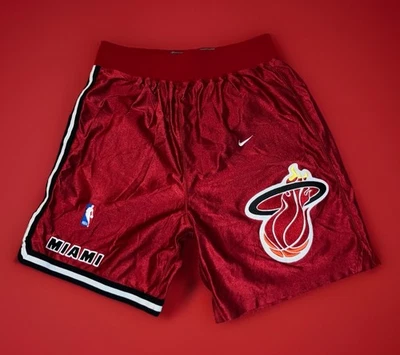 Pantalones Cortos Miami Heat 1997-1999 Rojo Alternativo Nike Auténticos Hombres 34 Raro Foto 1 de 4