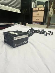 Thermaltake Smart 80 Plus 700w Power Supply - PSSPD0700NPCWUSW - Zdjęcie 1 z 4