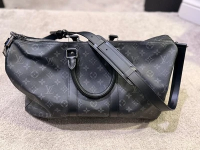 Black Louis Vuitton Keepall Bandouliere 45 with iconic LV monogram in dark grey - Image 1 of 4