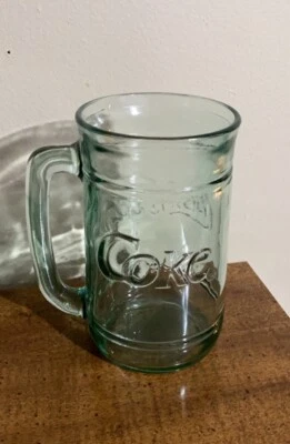 Taza de vidrio verde Coca Cola de colección 16 oz  Foto 1 de 4