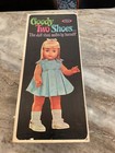 Ideal Toys GOODY DEUX CHAUSSURES poupée 19" batterie marcheuse 1965 en boîte