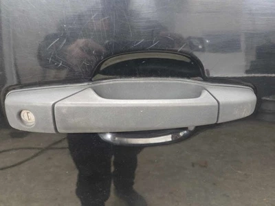 Used Front Right Exterior Door Handle fits: 2012 Gmc Sierra 1500 pickup door fro Foto 1 de 4