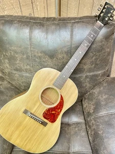 1949 Vintage Gibson LG-1 Acoustic Guitar - Picture 1 of 5