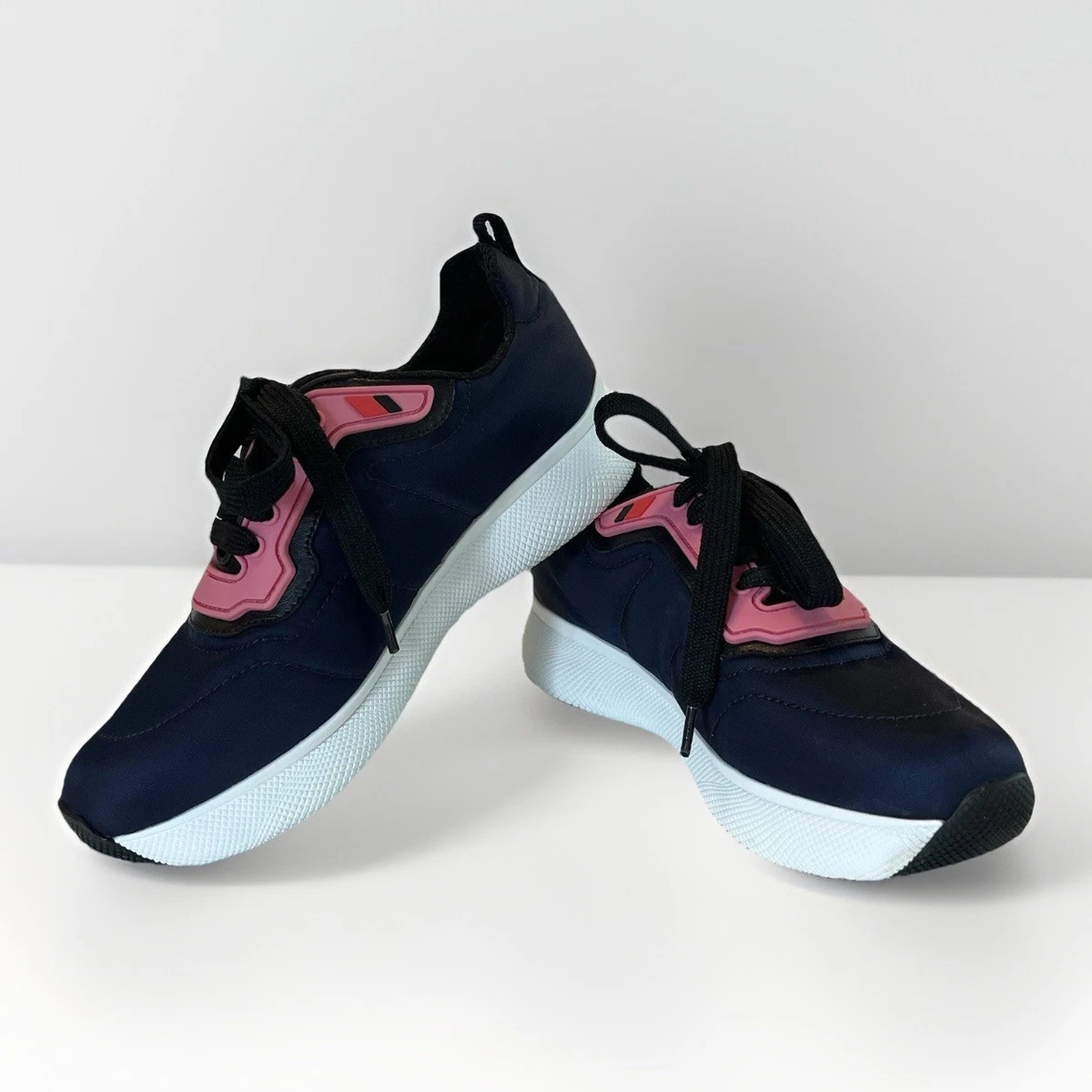 PRADAスリッポンスニーカー ロボット 三角ロゴ ブラック×ピンク 36