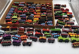 Konvolut 122 Thomas the Train Tank Engine And Friends Diecast Autos guter Zustand - Bild 1 von 14