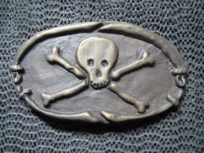 АБСТРАКТНЫЙ БРУТАЛИСТ ЧЕРЕП И КОСТИ ВЕСЕЛЫЙ РОДЖЕР БРОНЗОВАЯ ПРЯЖКА РЕМНЯ! ВИНТАЖНЫЙ! РЕДКАЯ - Изображение 1 из 4