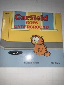 Garfield Goes Underground Random House 1983 Paperback Book - Picture 1 of 3