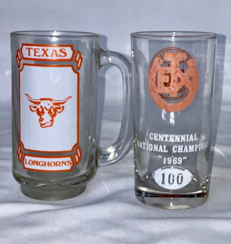 2 Vintage University of Texas Longhorns Collectors  Glass 1969 1977  Mug Cover