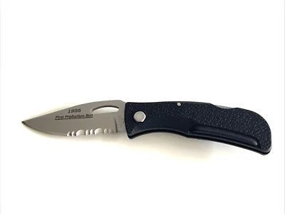 Gerber 425 E-Z Out Junior Folding Knife First Production Run USA 1995 - Image 1 of 4