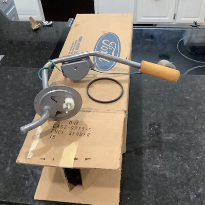 Unidade de envio de tanque de gasolina Ford Thunderbird Nos 1964-1966 C4SZ-9275-C - Imagem 1 de 4