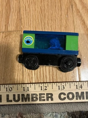 Thomas el Tren y Amigos Ferrocarril de Madera Sodor Acuario PULPO Coche  Foto 1 de 4