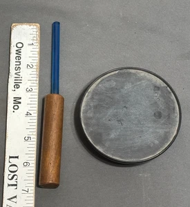 Vtg BLUFF WOODS CALLS Round SLATE POT Wood TURKEY Game Friction CALL See Video - Picture 1 of 3