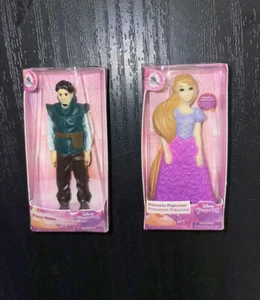 Set Of 2 Rapunzel + Flynn Rider Surprise Mini Brands Disney Zuru A10 Loose Figs - Picture 1 of 6