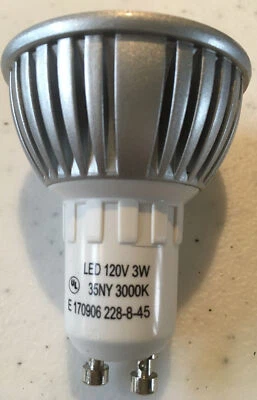3 Watt 120 Volt LED Flood Light Bulb GU10 - Image 1 of 3