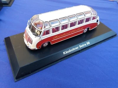 DIE CAST AUTOBUS "PULLMAN - KASSBOHRER S8  " SCALA 1/72 ATLAS - Immagine 1 di 2