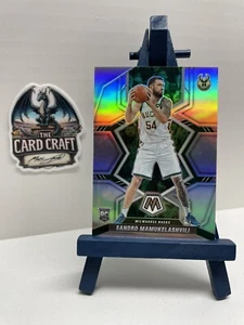Baloncesto Panini Silver Mosaic 2021-22 #236 - Sandro Mamukelashvili RC - Bucks - Imagen 1 de 2