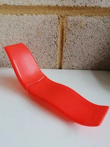 Mattel Barbie Doll 1981 Red Recliner Patio Sun Lounger - Picture 1 of 6