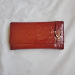 GUCCI Vernis Leather Long Wallet Cardholders in embossed GG logo - Picture 1 of 13